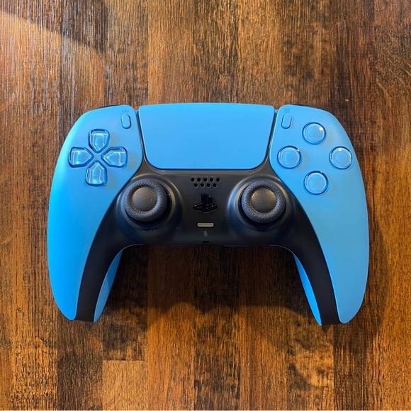 PS5 Controller - Picture 2 of 3